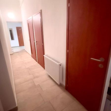 Vivien Apartment Будапеща Екстериор снимка