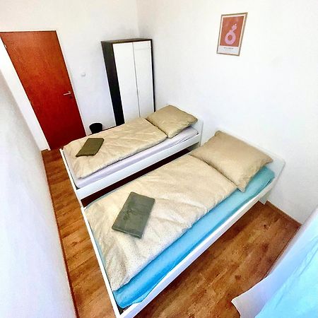 Vivien Apartment Будапеща Екстериор снимка
