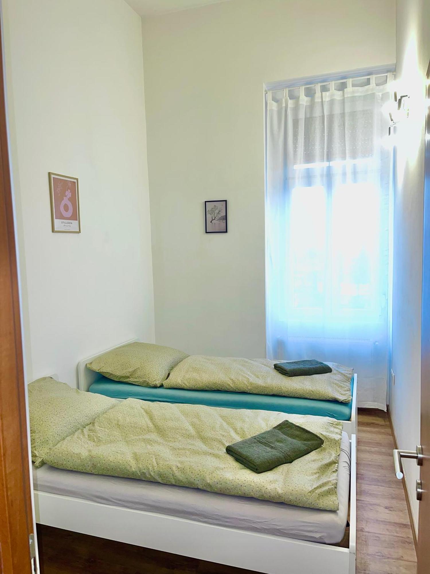 Vivien Apartment Будапеща Екстериор снимка