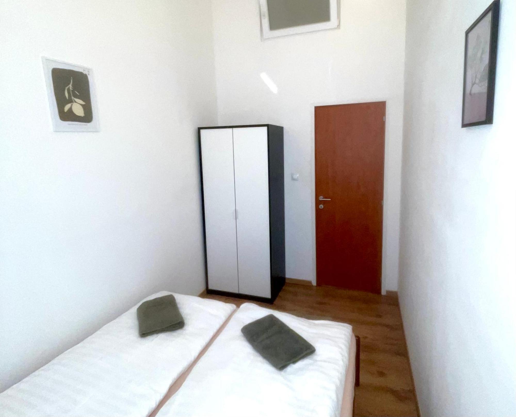 Vivien Apartment Будапеща Екстериор снимка